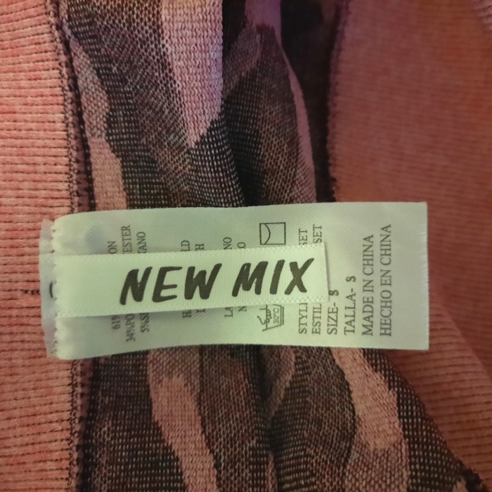 Camo Pink and gray camouflage leggings - Picture 5 of 7